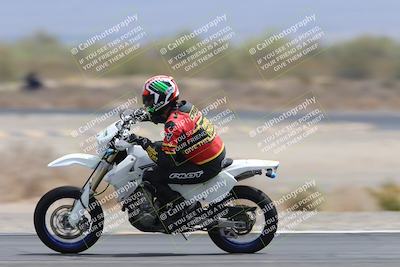 media/May-05-2025-Moto Forza (Mon) [[3c1838c5e5]]/2-B Group/Session 3 (Panning Test Turn 14 Inside)/